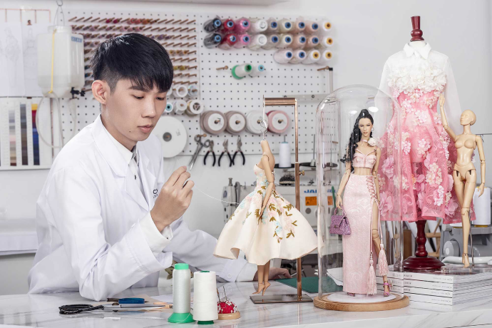 Les poupées articulées ou "ball-jointed dolls"