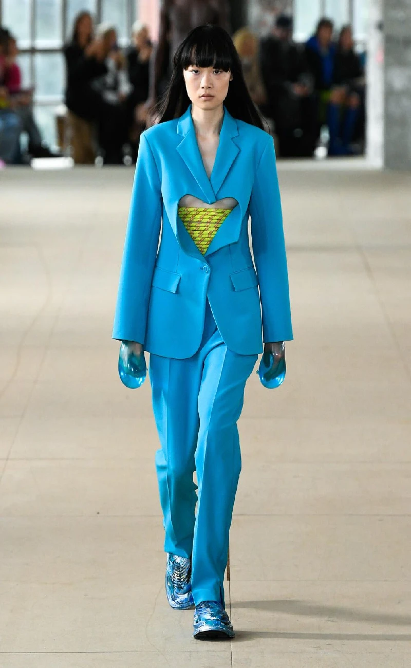 Botter et son approche aquatique sur la Fashion Week