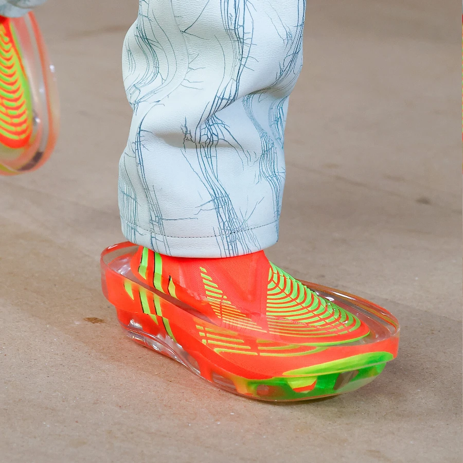 Botter et son approche aquatique sur la Fashion Week