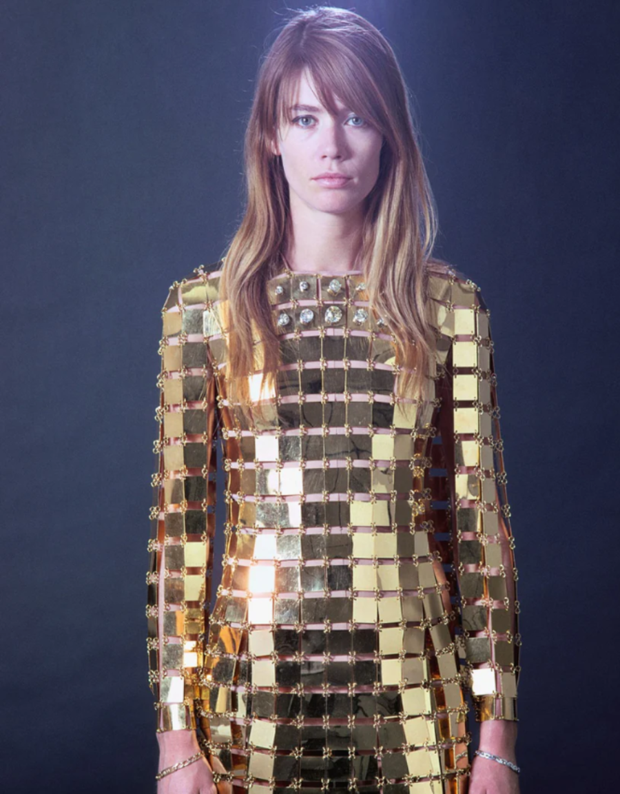 1968 : Françoise Hardy muse de monsieur Paco Rabanne porte l'importable 1934-2023 : Un hommage à Monsieur Rabanne