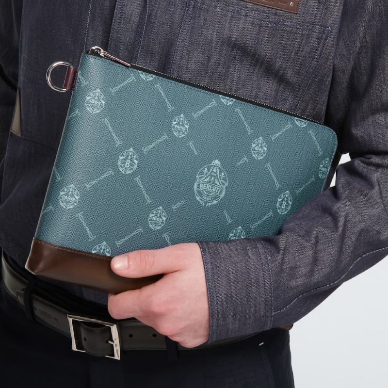 La pochette, un accessoire raffiné pour la fête des pères