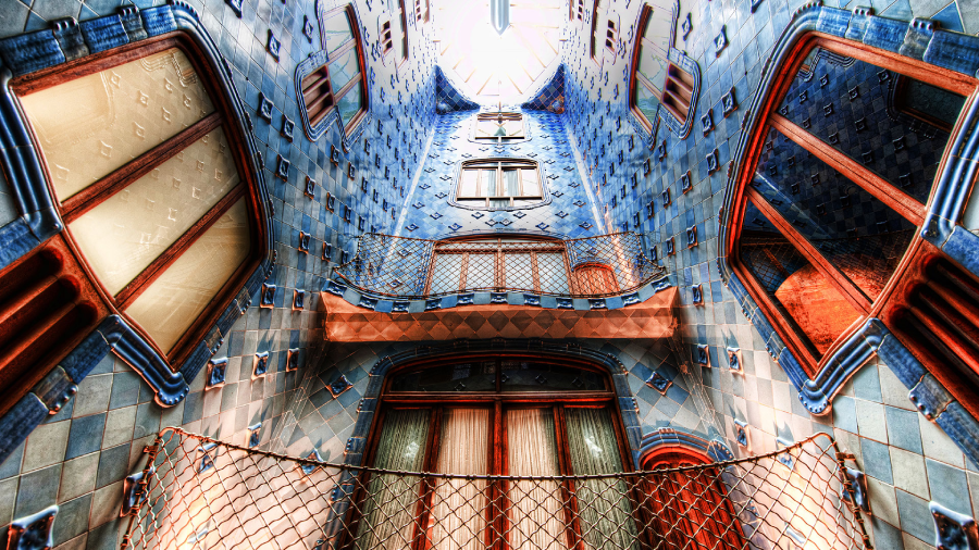La Casa Batlló de Gaudí : Un Chef-D'œuvre Moderniste à Barcelone